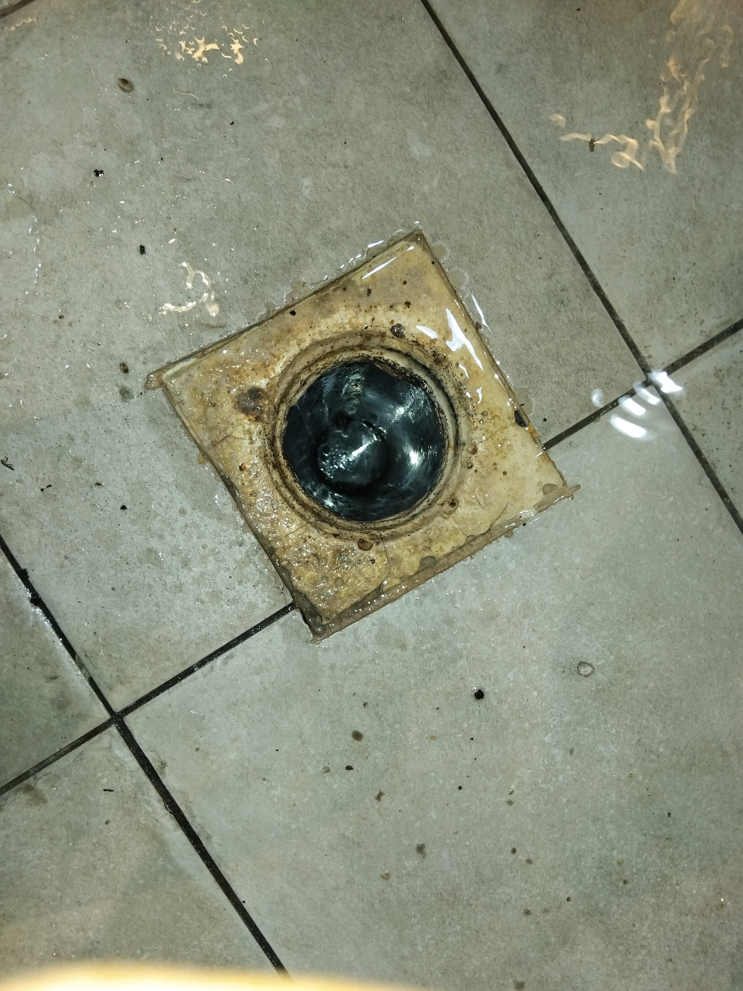 تسليك بلاعات المجاري